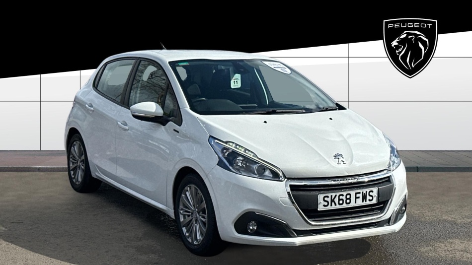 Peugeot 208 1.2 PureTech 82 Signature 5dr [Start Stop] Petrol Hatchback